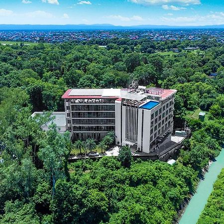 Hotel Siraichuli Chitwan Buitenkant foto