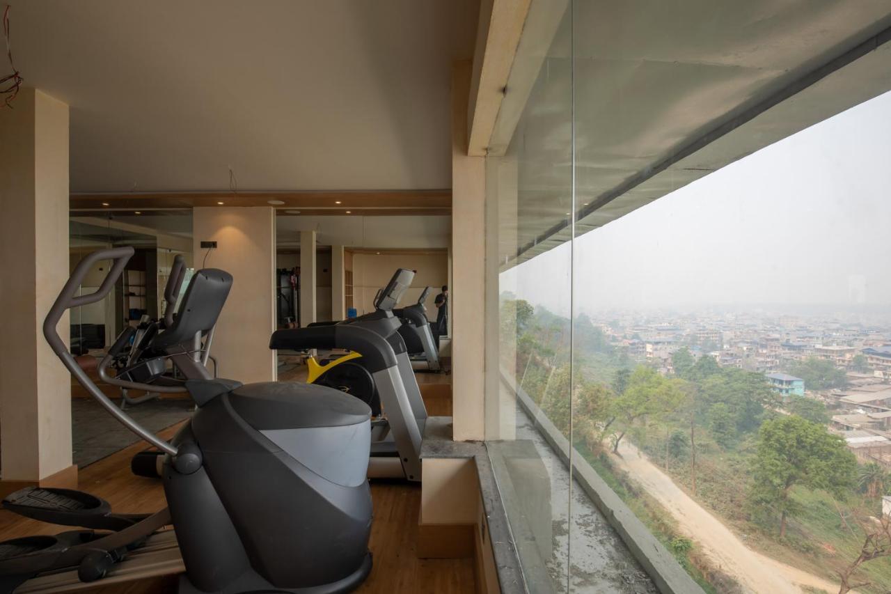 Hotel Siraichuli Chitwan Buitenkant foto