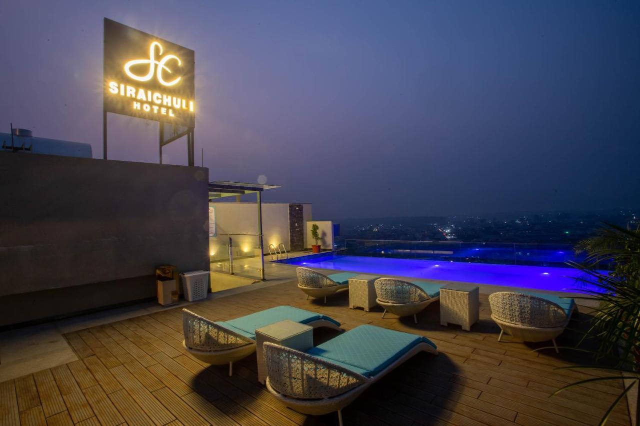 Hotel Siraichuli Chitwan Buitenkant foto